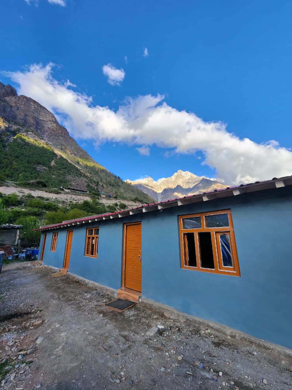 Ishwar Homestay exterior, Gunji
