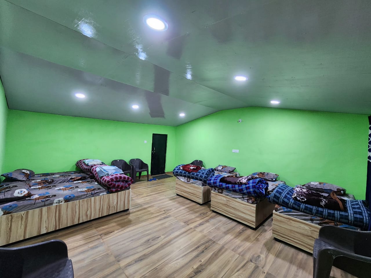 Ishwar Homestay Kali river view